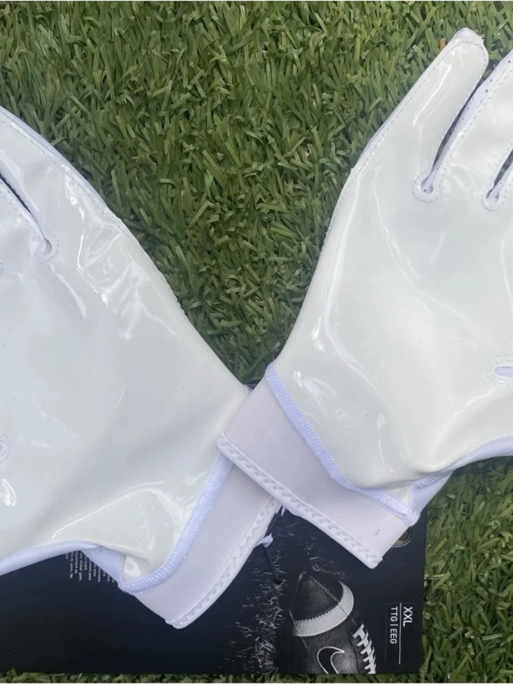 Nike Air Jordan Superbad White/Black NFL P.E Football Gloves Magnigrip Size XXL